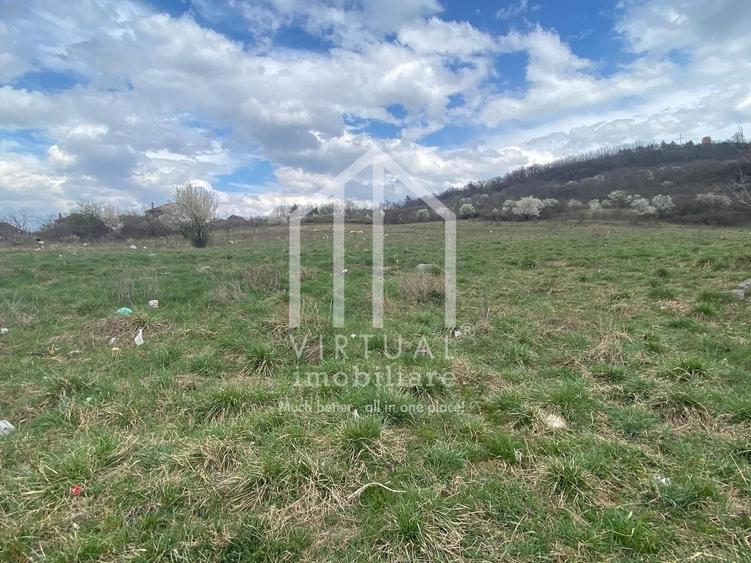 Teren Construcții intravilan de 580 mp, în Gușterița
