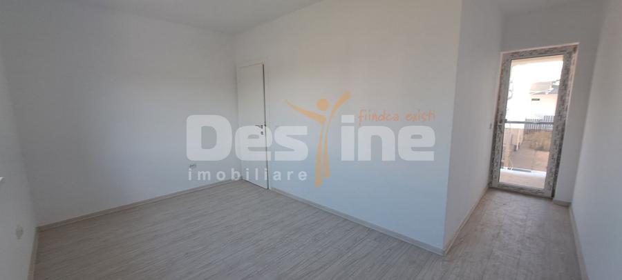 Casă individuală cu 4 camere cu Canalizare în Rediu