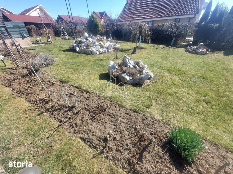 Casă cu 4 camere cu Teren 700 Mp în Livezeni