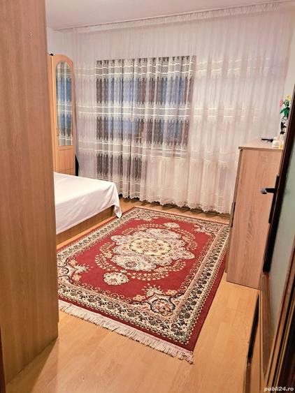 Apartament cu 4 camere decomandat în Exterior Vest