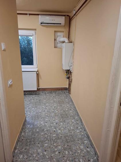 Garsonieră decomandată în Brazda lui Novac