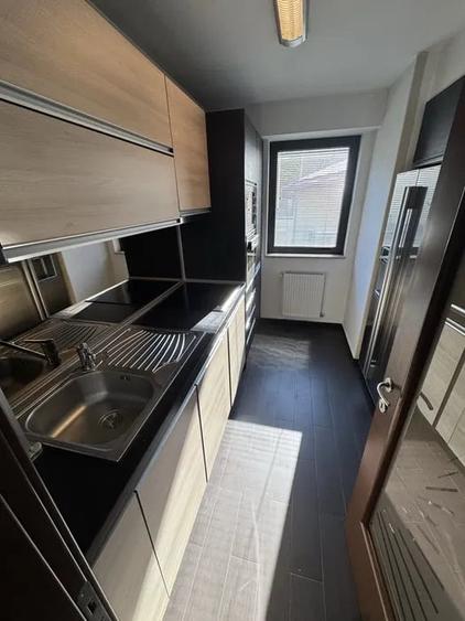 Apartament cu 2 camere decomandat, mobilat în Decebal