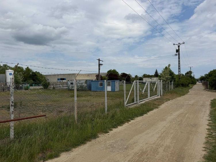 Teren intravilan de inchiriat Timisoara - 11.000 mp - 1