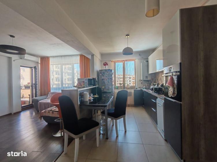 Apartament cu 3 camere în Faleza Nord