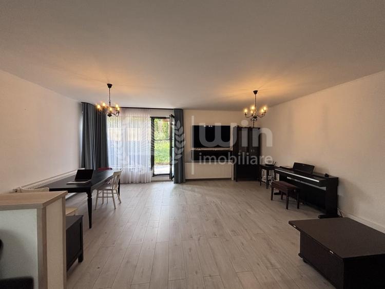 Duplex cu 4 camere cu Canalizare în Florești
