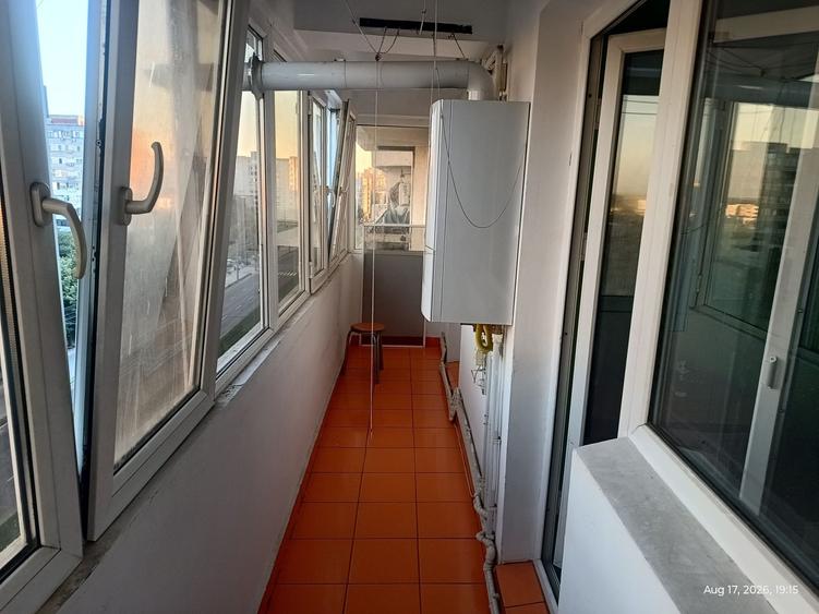 Apartament cu 2 camere decomandat în Faleză