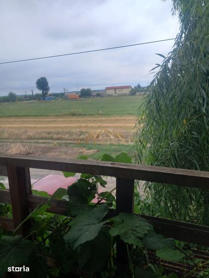 Casă cu 3 camere cu Teren 400 Mp în Berceni