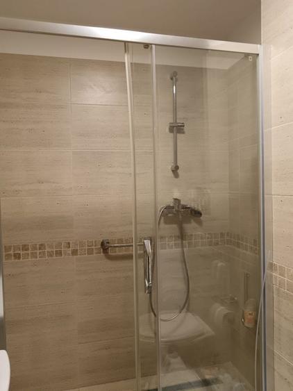 Apartament cu 2 camere decomandat, mobilat în Spitalul Județean