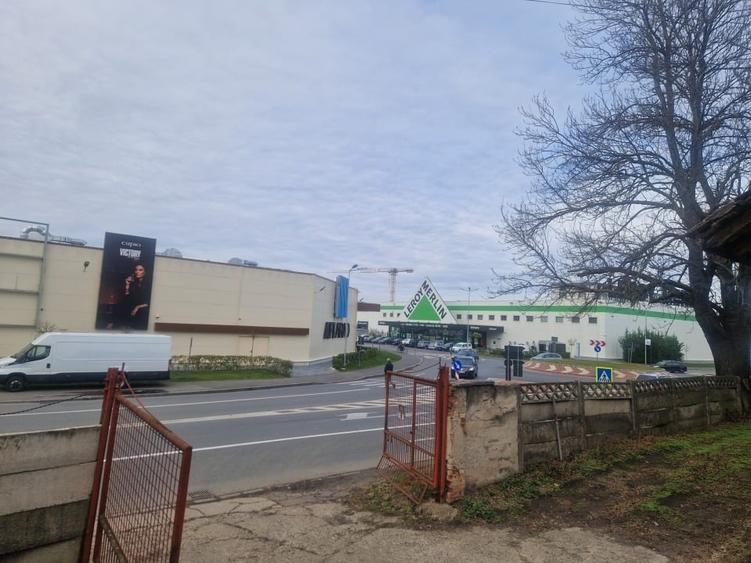 Teren Construcții intravilan de 3466 mp, în 6 Vânători