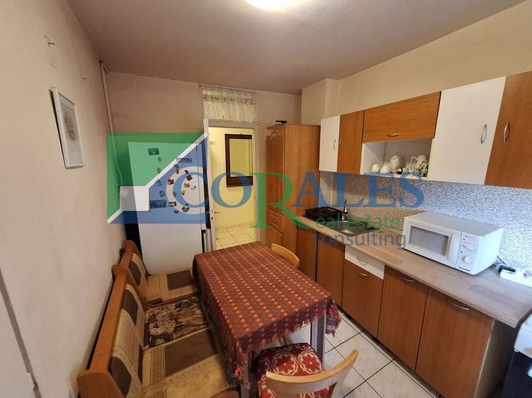 Apartament cu 2 camere semidecomandat, mobilat în Girocului