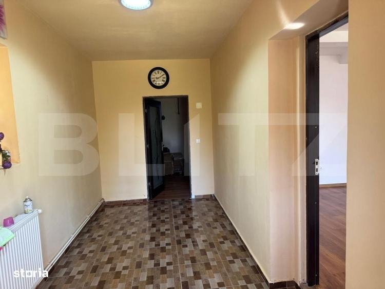 Casă cu 4 camere în Brădești