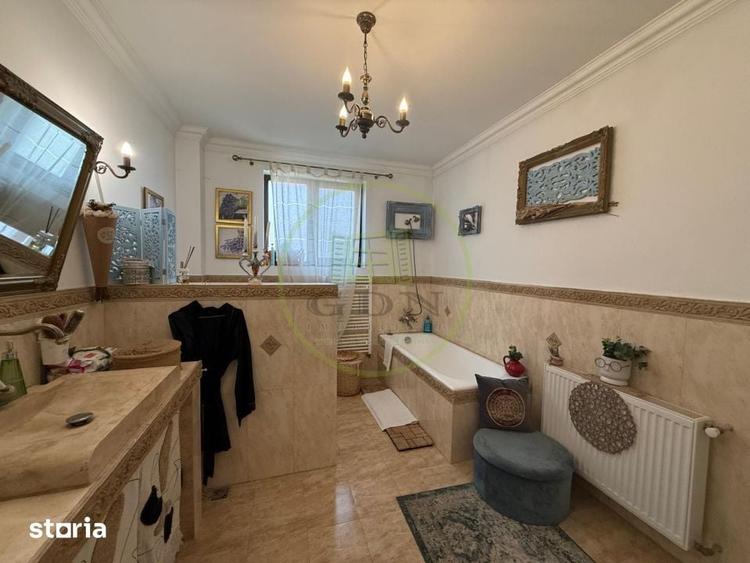 Casă cu 6 camere cu Teren 1920 Mp în Coșoveni