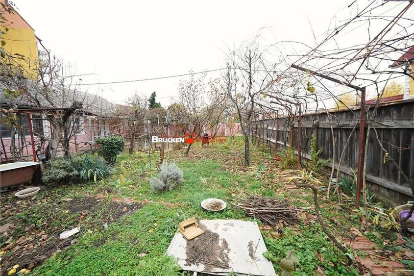 Casă cu 3 camere cu Teren 444 Mp în Iosia