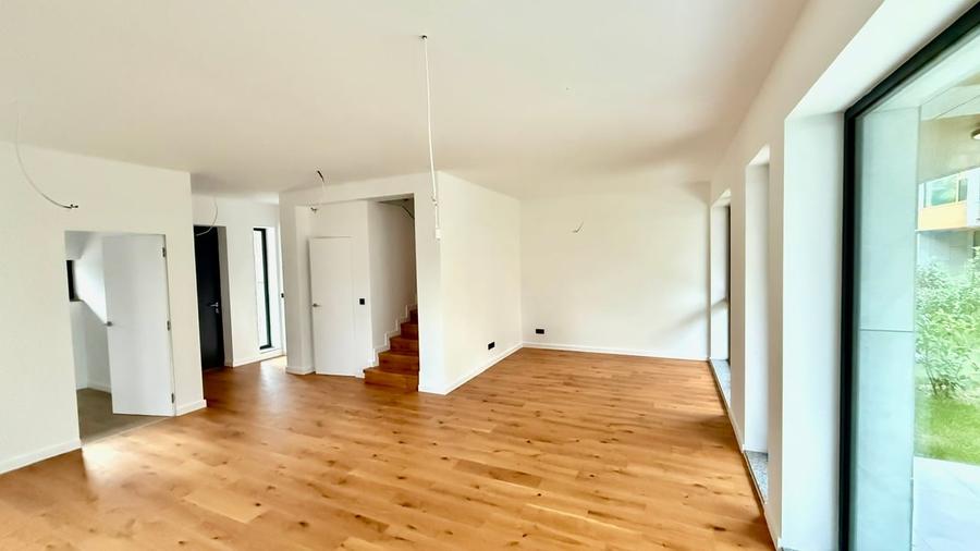 Duplex cu 4 camere cu Canalizare în Pipera