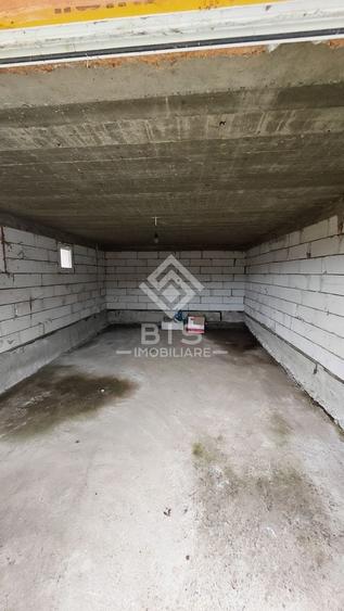 Casă individuală cu 4 camere cu Canalizare în Exterior Est