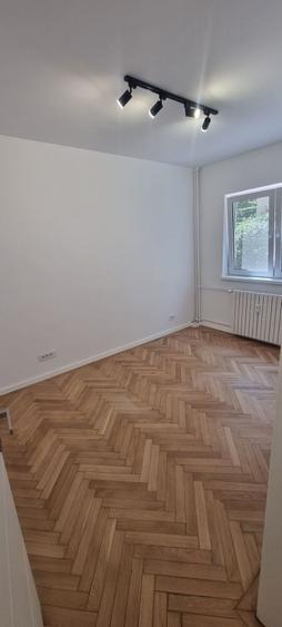 Apartament cu 3 camere decomandat în Năvodari Tabără