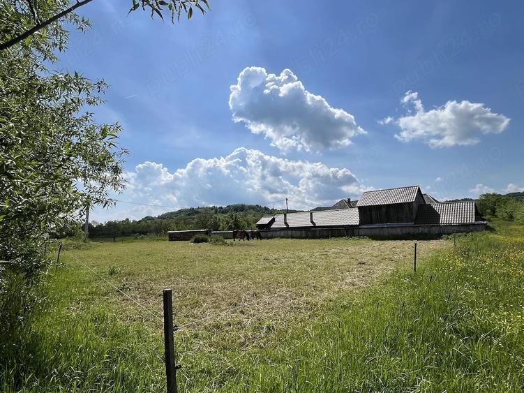 Teren de 1200 mp, în Oncești