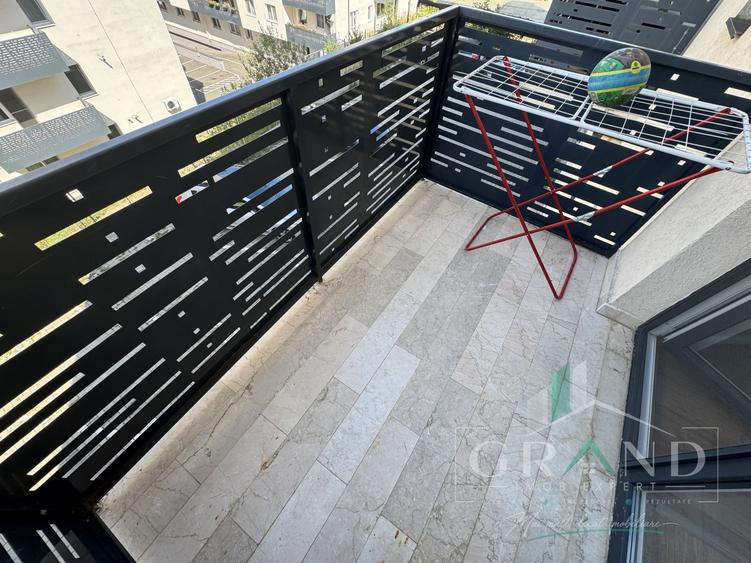 Apartament cu 3 camere semidecomandat, mobilat în Mănăștur