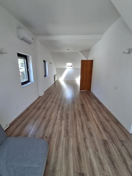Casă cu Teren 230 Mp în Străulești