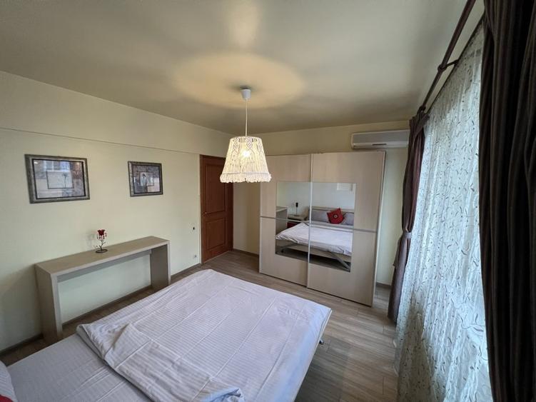 Apartament cu 2 camere decomandat, mobilat în Calea Victoriei