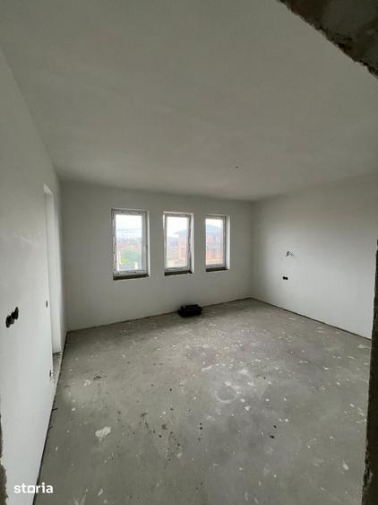 Casă cu 3 camere decomandat cu Teren 450 Mp în Burdea