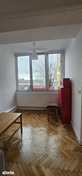 Apartament cu 2 camere decomandat, mobilat în Brașovul Vechi