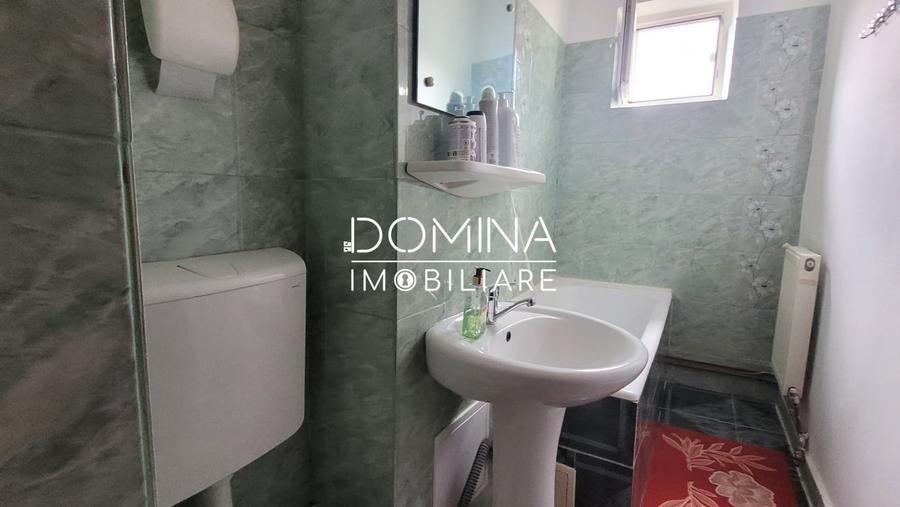 Apartament cu 3 camere semidecomandat în 9 Mai