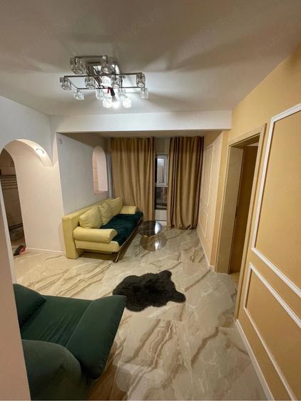 Apartament cu 3 camere semidecomandat în Lujerului