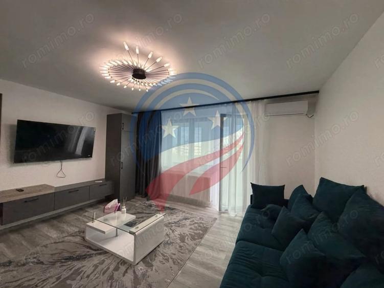 Apartament cu 4 camere semidecomandat, mobilat în Ultracentral