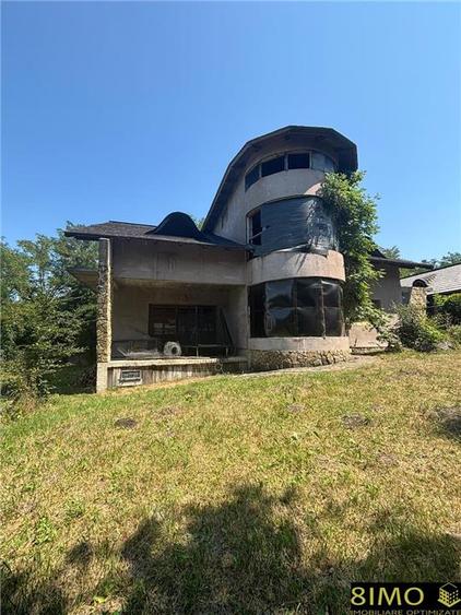 Casă cu 4 camere cu Teren 1500 Mp în Fălticeni