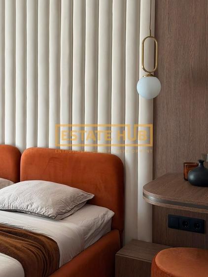 Apartament cu 3 camere semidecomandat, mobilat în Central