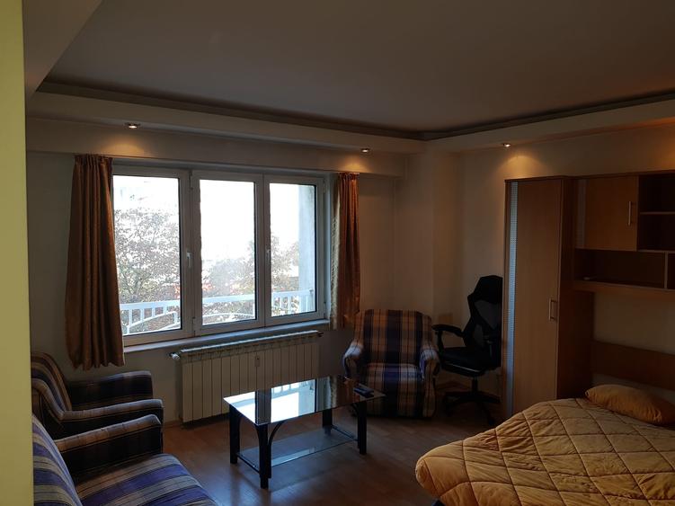 Garsonieră decomandată în Iancului