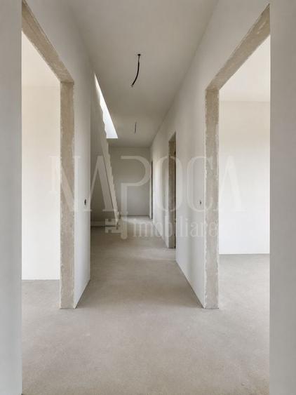 Duplex cu 6 camere cu Canalizare în Borhanci