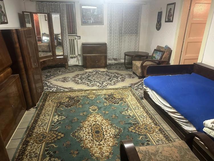 Apartament cu 3 camere decomandat în Șagului