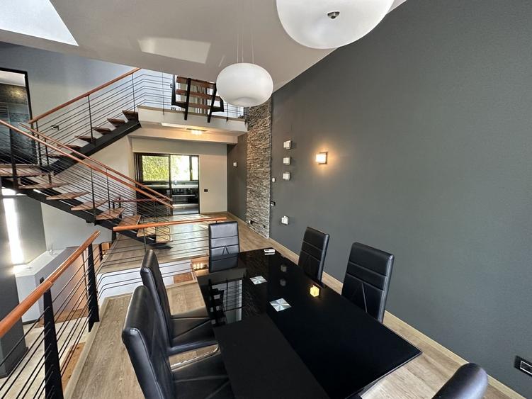 Duplex cu 3 camere cu Canalizare în Lipovei