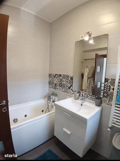 Casă cu 4 camere cu Teren 250 Mp în Sud