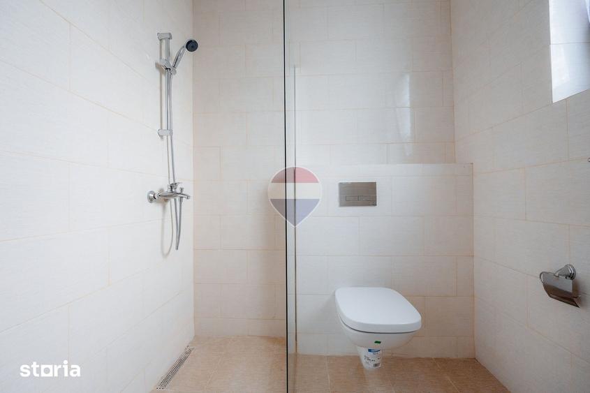 Casă cu 3 camere cu Teren 181 Mp în Budeasa