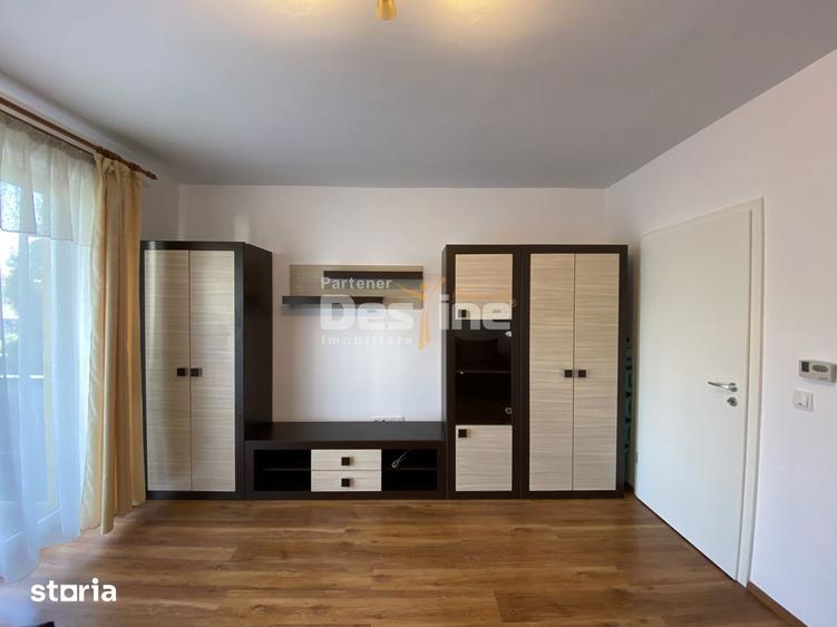 Garsoniera situata la etaj intermediar, cu balcon si loc de parcare, A - 3