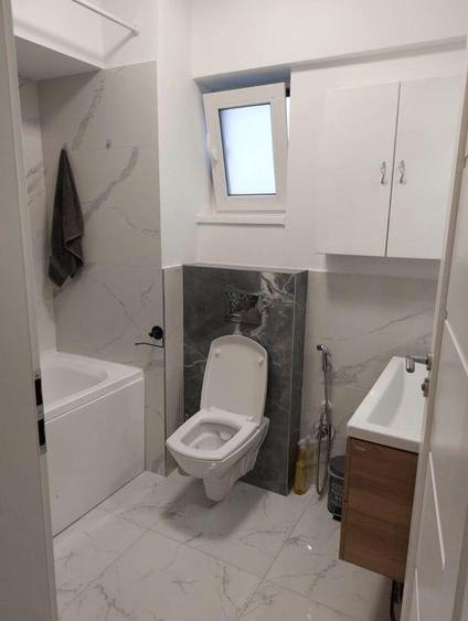 Apartament cu 3 camere decomandat în Păcurari