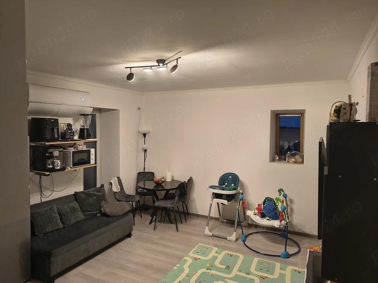 Apartament cu 3 camere decomandat în Giroc