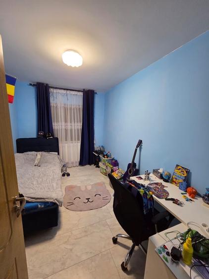 Apartament cu 4 camere decomandat în Dorobanți 1