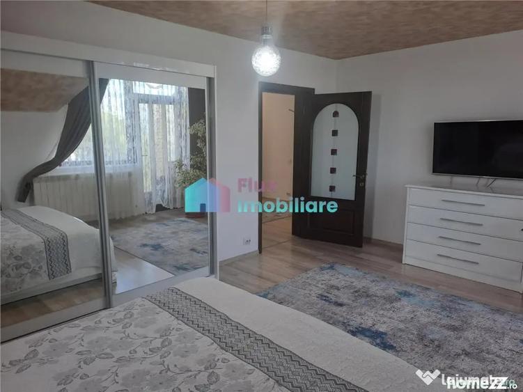 Casă cu 5 camere cu Teren 1600 Mp în Moara