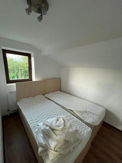 Casă cu 4 camere cu Teren 10 Mp în Central