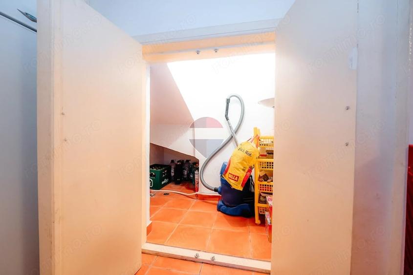 Casă cu Teren 1292 Mp în Drăganu