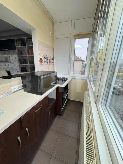 Apartament cu 3 camere decomandat în Lunei