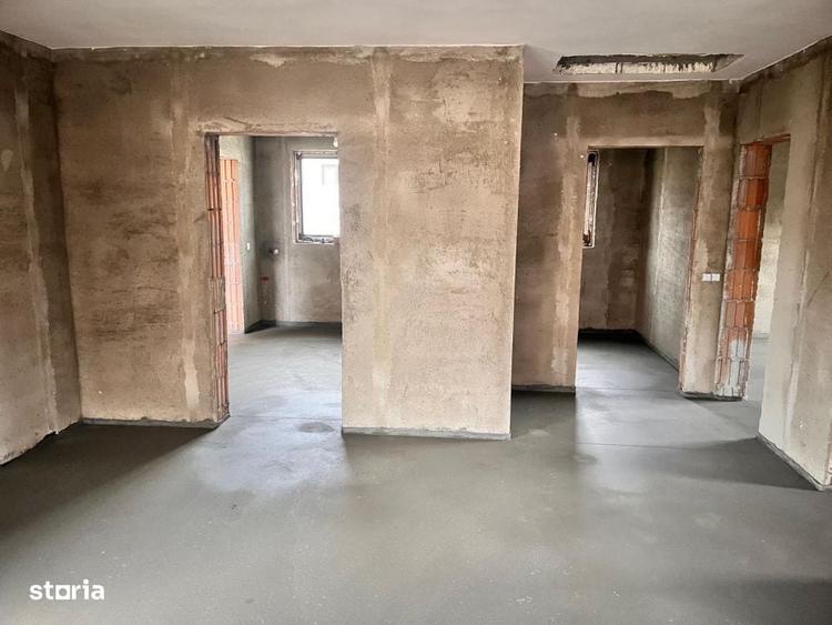 Casă cu 4 camere cu Teren 5 Mp în Central