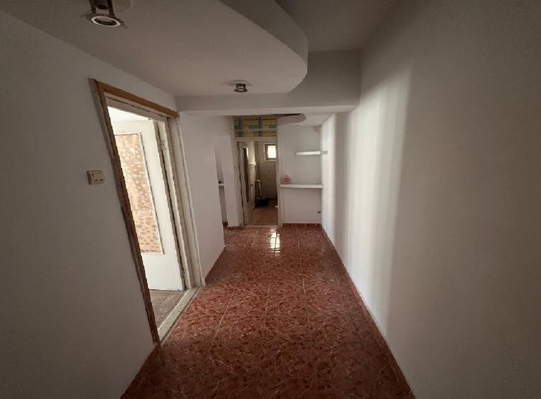 Apartament cu 2 camere decomandat în Mazepa 2