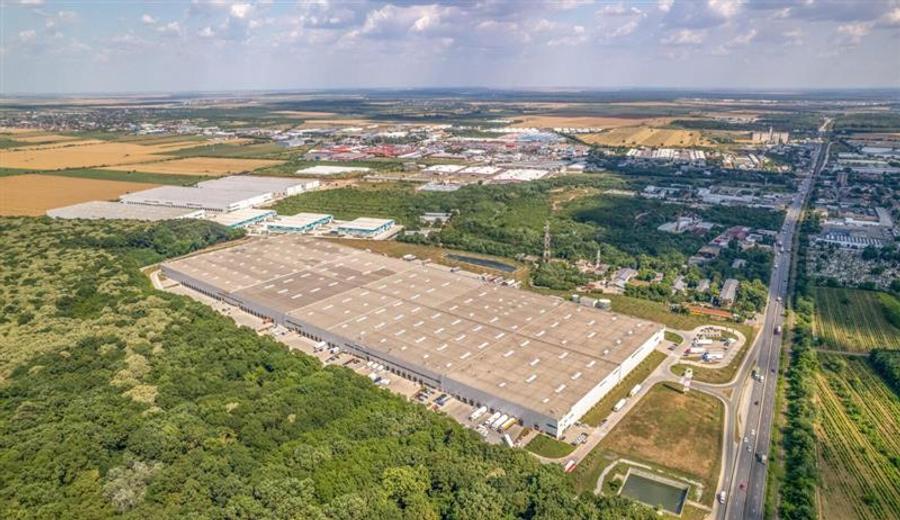 Spațiu industrial, de 5,500 mp, în Ștefăneștii de Jos