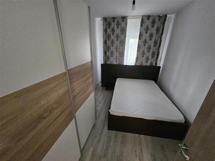 Apartament cu 3 camere decomandat, mobilat în Păcurari