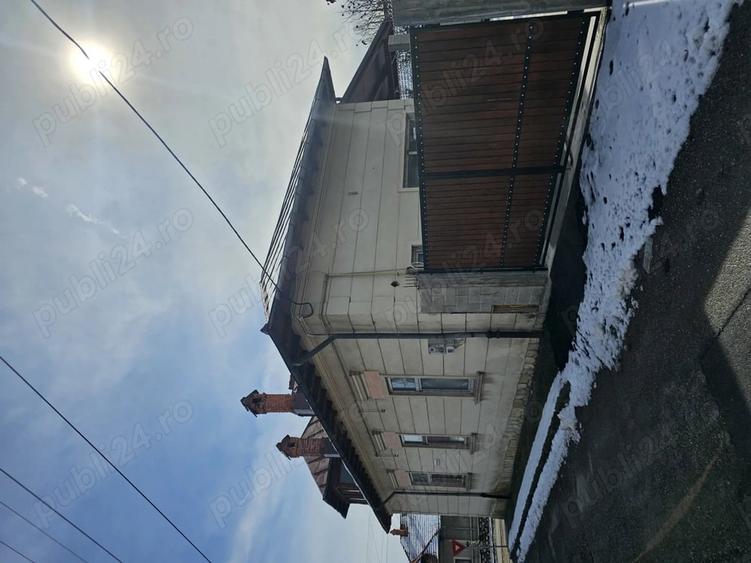 Casă cu Teren 400 Mp în Central